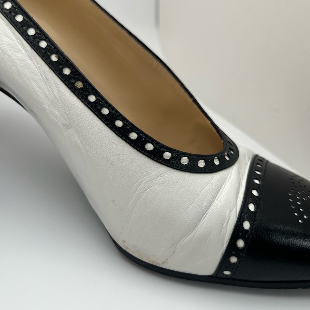 Vintage CHANEL Spectator Pumps / Heels Women’s 7.5 - Picture 11 of 14